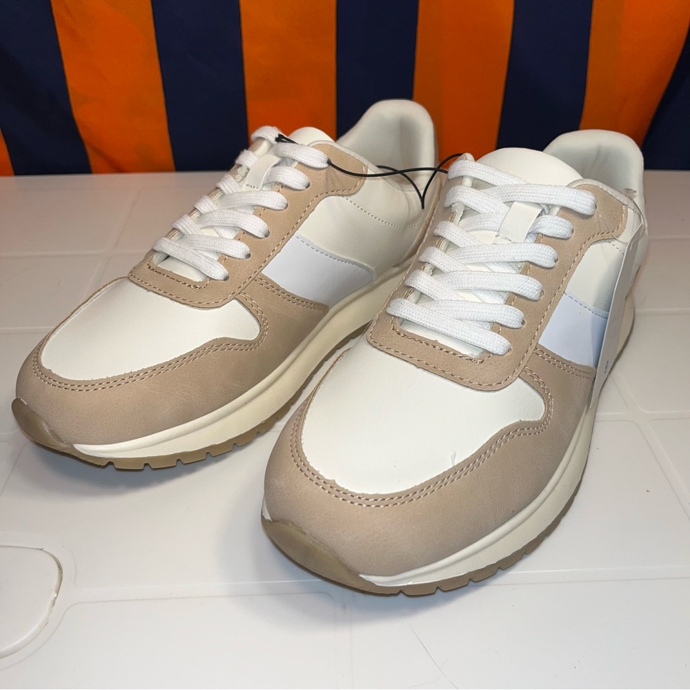 New Time and Tru Women Chunky Jogger Lace up Casual Sneakers size 9 memory foam